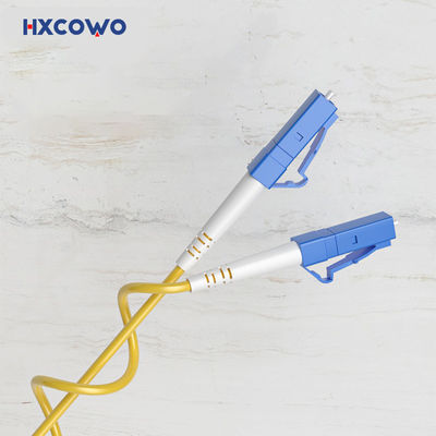 주문 SM/MM/OM3 G657A2 기갑 광섬유 패치 코드 FTTH 실내 단순 LC-LC 온라인 제조